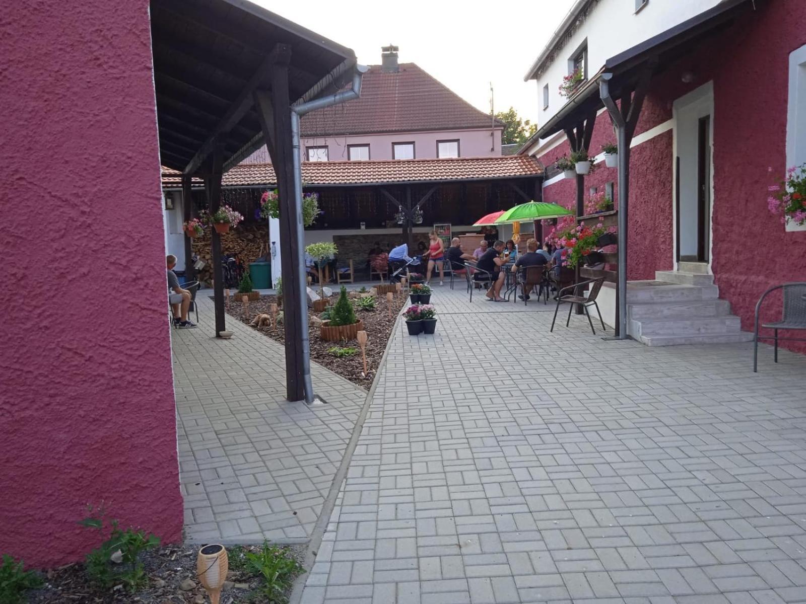Penzion Dagmar Kokasice Luaran gambar